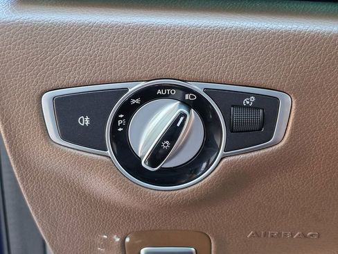 Used 2017 Mercedes-Benz E 300 RWD Sedan image 44