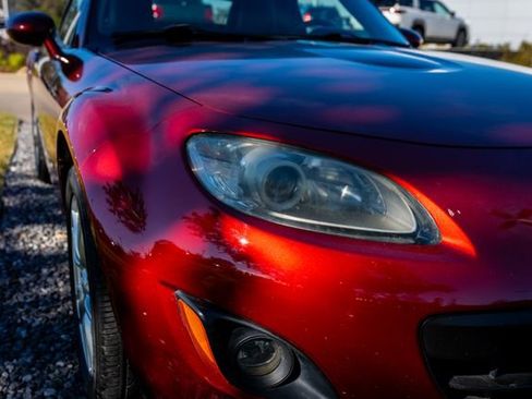 Used 2012 MAZDA MX-5 Miata Sport image 18