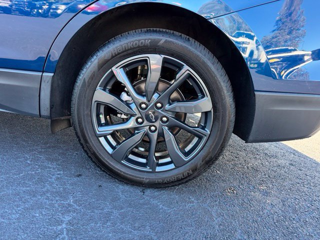 Used 2022 Chevrolet Equinox RS w/ RS Leather Package FWD image 10