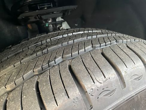 Used 2023 Lincoln Corsair FWD image 35