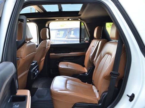 Certified 2024 Ford Expedition Platinum AWD/4WD image 31