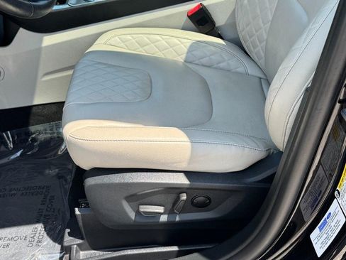 Used 2024 Ford Edge Titanium AWD/4WD image 24