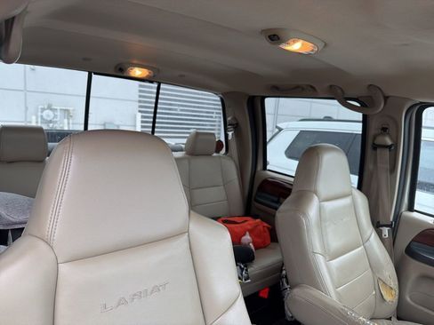 Used 2006 Ford F250 Lariat image 19
