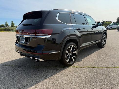 Used 2024 Volkswagen Atlas SEL Premium R-Line AWD/4WD image 6