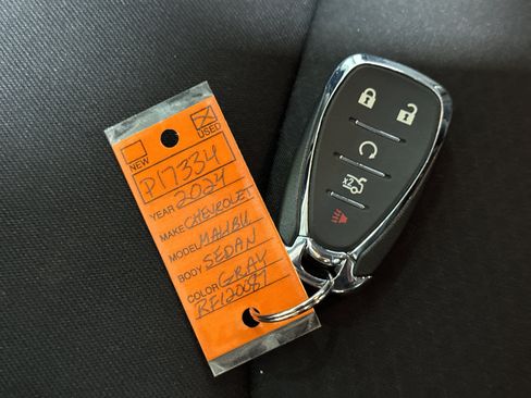 Used 2024 Chevrolet Malibu LT image 34