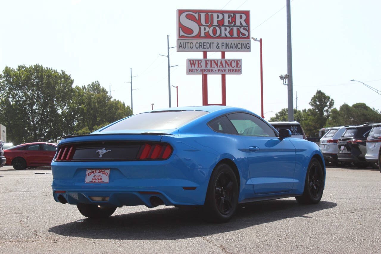 Used 2017 Ford Mustang Coupe RWD image 4