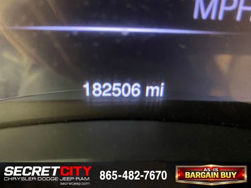 Used 2015 Jeep Grand Cherokee Summit w/ Platinum Series Group AWD/4WD image 19
