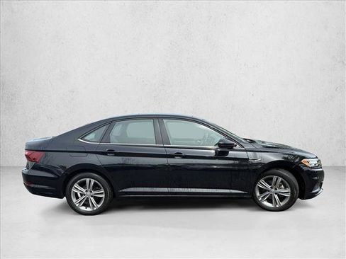 Used 2021 Volkswagen Jetta FWD image 4