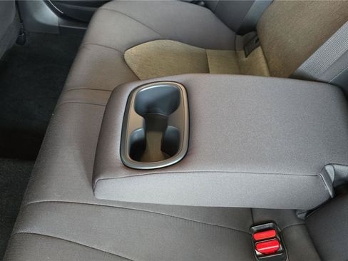 Used 2020 Toyota Camry LE FWD image 20