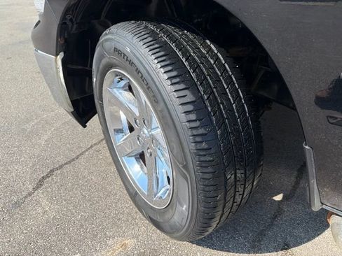 Used 2012 RAM 1500 Big Horn RWD image 12