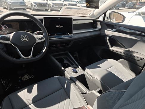 New 2026 Volkswagen Tiguan SE AWD/4WD image 13