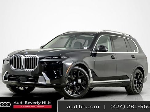 Used 2025 BMW X7 xDrive40i w/ Parking Assistance Package image 1