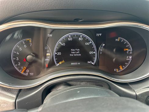 Used 2017 Jeep Grand Cherokee Limited w/ Luxury Group II AWD/4WD image 26