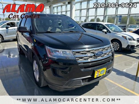 Used 2018 Ford Explorer XLT image 9