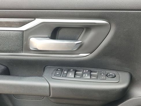 Used 2019 RAM 1500 Big Horn AWD/4WD image 25