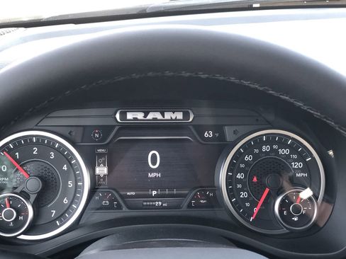 New 2026 RAM 1500 4x4 Crew Cab image 24