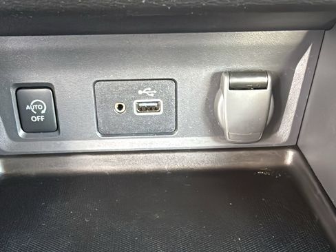 Certified 2025 Nissan Sentra S FWD image 16