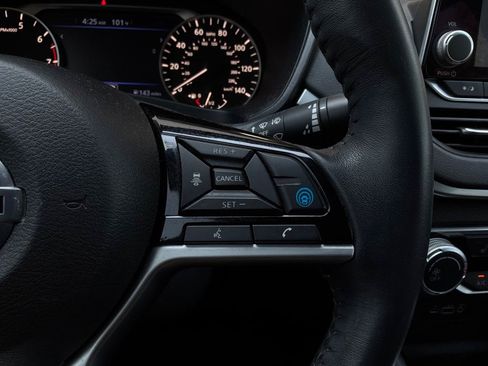 Used 2021 Nissan Altima 2.5 SV w/ SV Premium Package FWD image 36