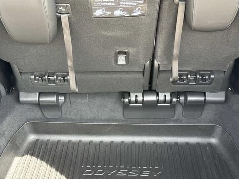 Used 2026 Honda Odyssey EX-L image 18