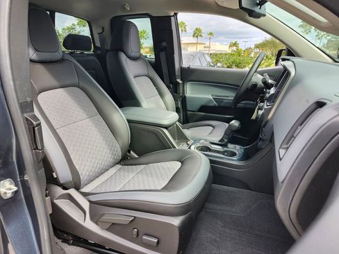 Used 2019 Chevrolet Colorado Z71 image 16