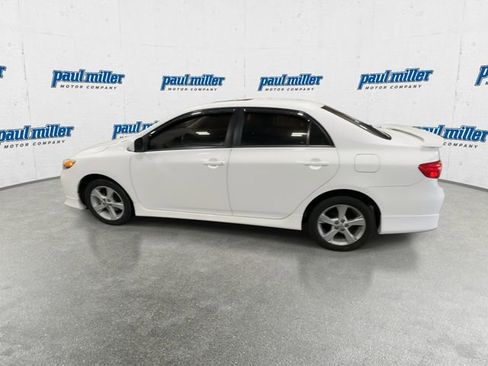 Used 2011 Toyota Corolla S image 7
