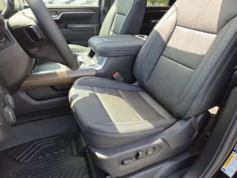 New 2026 Chevrolet Silverado 3500 High Country w/ High Country Premium Package AWD/4WD image 36