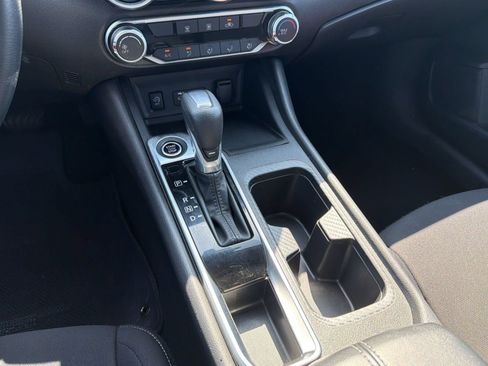 Used 2024 Nissan Sentra SV FWD image 21
