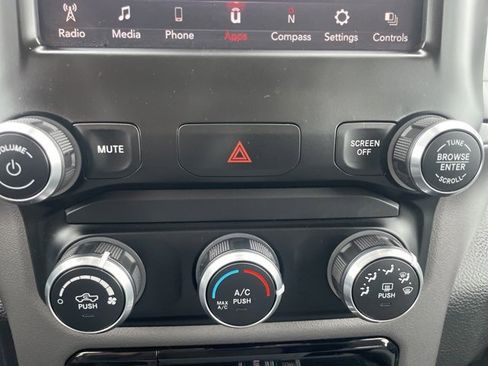 Used 2019 RAM 1500 Big Horn image 25