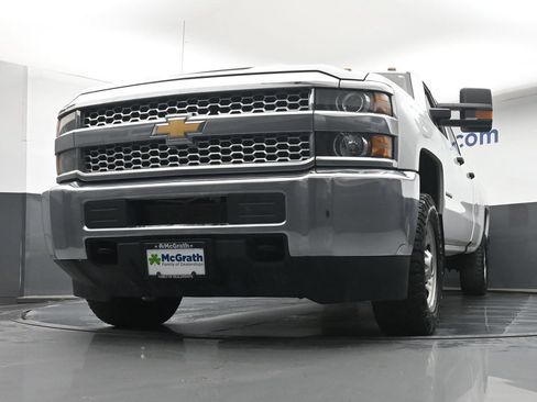 Used 2019 Chevrolet Silverado 3500 W/T w/ WT Convenience Package AWD/4WD image 7