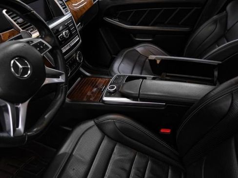 Used 2015 Mercedes-Benz ML 63 AMG 4MATIC image 22