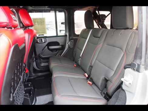 Used 2018 Jeep Wrangler Unlimited Rubicon image 20