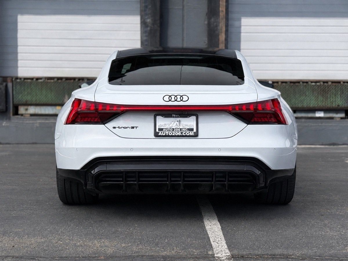 Used 2023 Audi e-tron GT Premium Plus w/ Performance Package AWD/4WD image 5