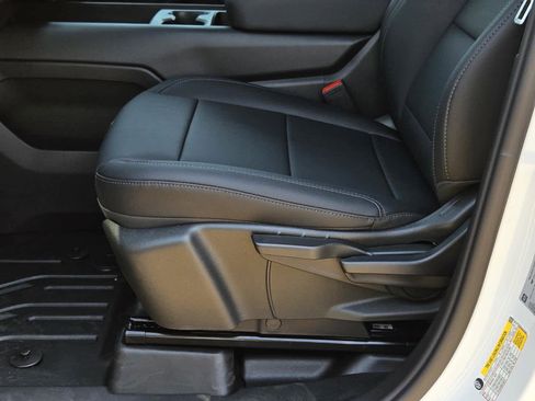 New 2025 Chevrolet Silverado EV W/T image 15