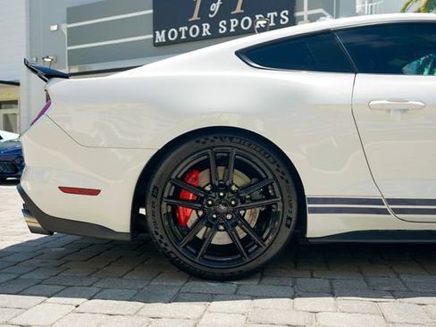 Used 2020 Ford Mustang Shelby GT500 w/ Technology Package image 31