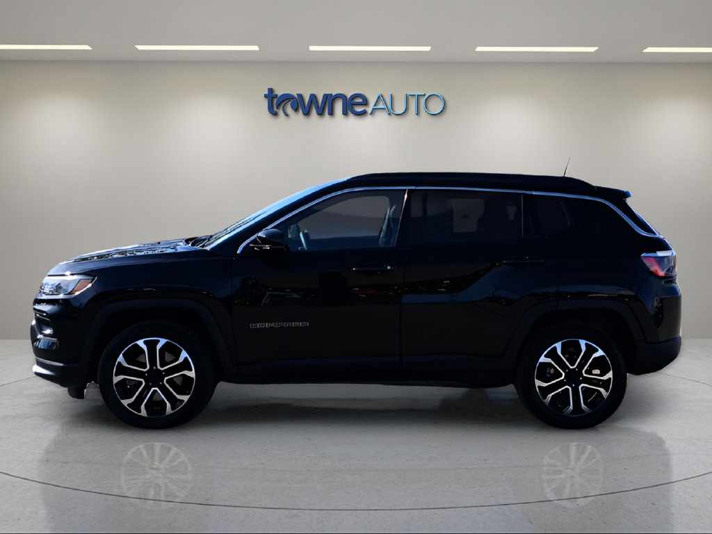 Used 2024 Jeep Compass Limited AWD/4WD image 3