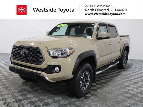 Certified 2020 Toyota Tacoma TRD Off-Road AWD/4WD image 1