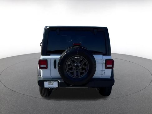 Used 2025 Jeep Wrangler Sport S image 8