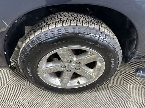 Used 2016 RAM 1500 Express image 10