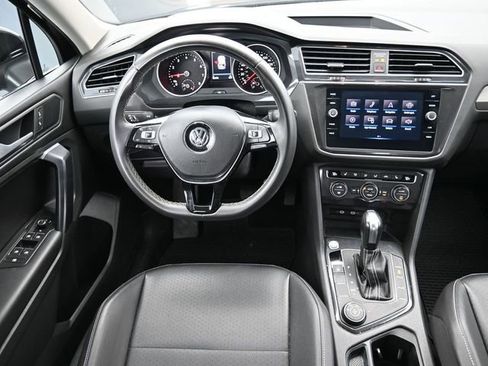 Used 2021 Volkswagen Tiguan SEL image 25