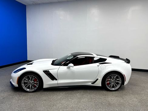 Used 2017 Chevrolet Corvette Z06 image 7
