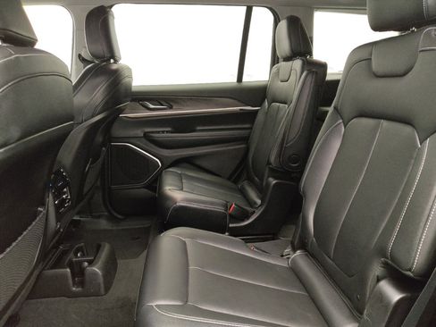 Used 2022 Jeep Grand Cherokee L Limited w/ Trailer Tow Group (B) image 18