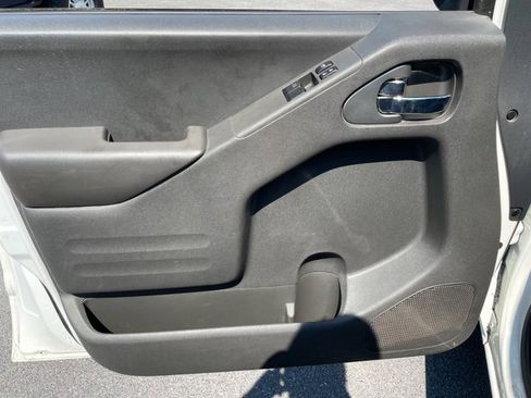 Used 2018 Nissan Frontier SV w/ Value Truck Package image 14