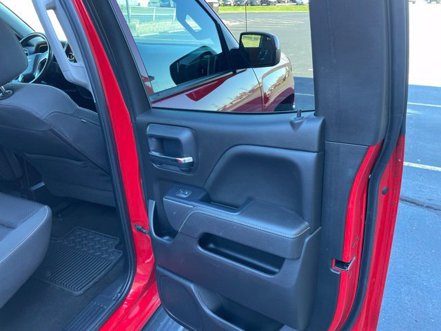 Used 2018 Chevrolet Silverado 1500 LT w/ All Star Edition AWD/4WD image 44