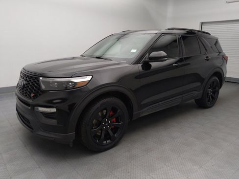 Used 2021 Ford Explorer ST w/ Equipment Group 401A AWD/4WD image 2