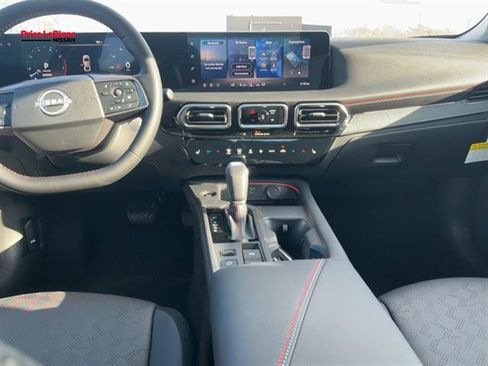 New 2026 Nissan Sentra SR w/ SR Premium Package FWD image 30