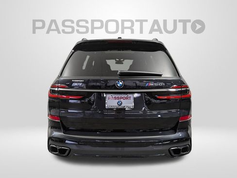 Used 2026 BMW X7 M60i image 5