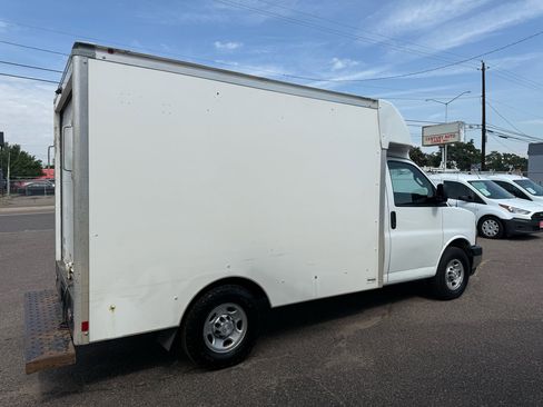 Used 2019 Chevrolet Express 3500 w/ Power Convenience Package image 10