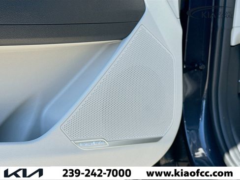 New 2026 Kia Sportage SX image 23