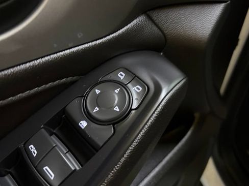 Used 2022 Chevrolet Traverse LT w/ Midnight/Sport Edition AWD/4WD image 41