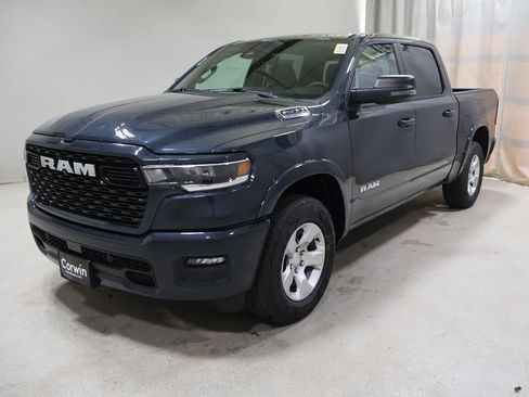 New 2026 RAM 1500 4x4 Crew Cab image 3